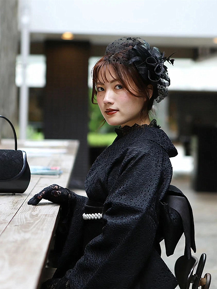 Elegant Lace Kimono - Japanese - đánh giá và giá Women Formal Wear Designers